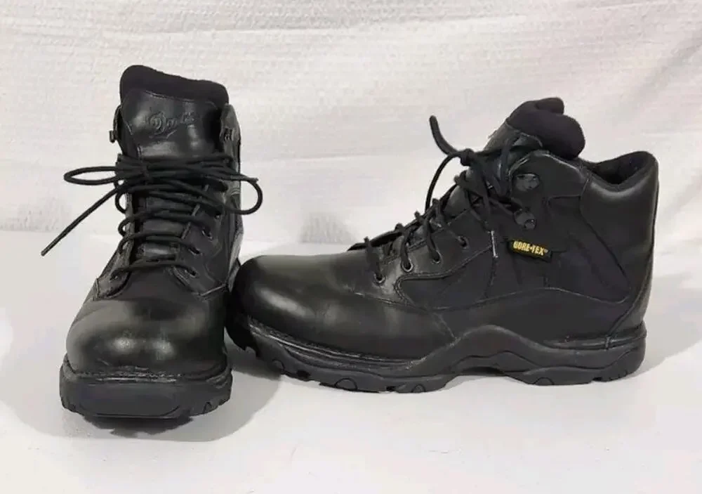 Danner Striker 45 GTX Mens Size 14 US 42900 Black Leather Outdoor Working Boots